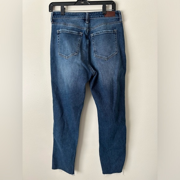 Hollister Curvy High Rise Mom jeans size 9 regular - Picture 6 of 6